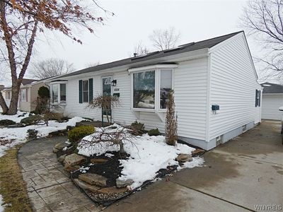 4326 E Frontier Dr, Buffalo, NY, 14219