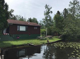 5161 Keyes Lake Dr, Florence, WI 54121