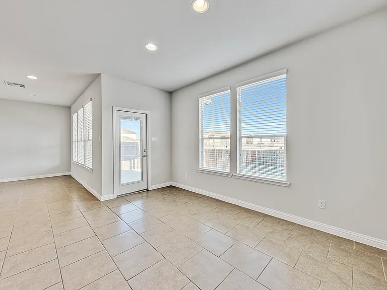 3618 Kennedy Grace Ln — Photo 20