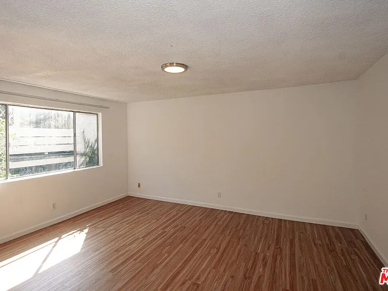 11515 Ohio Ave #3 — Photo 7