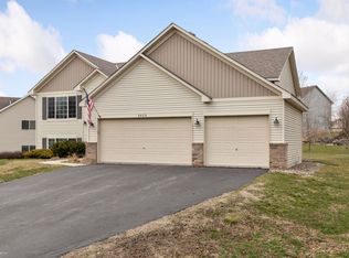 3923 Landings Dr, Saint Bonifacius, MN 55375