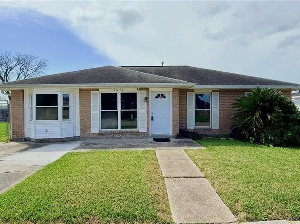 2048 Carver Dr, Marrero, LA 70072
