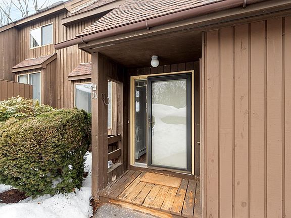 3rd image of 36 Silverton Drive