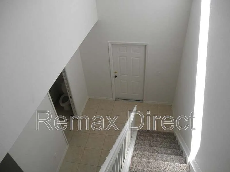 3 bed, 2.0 bath, $2,350 — Photo 4