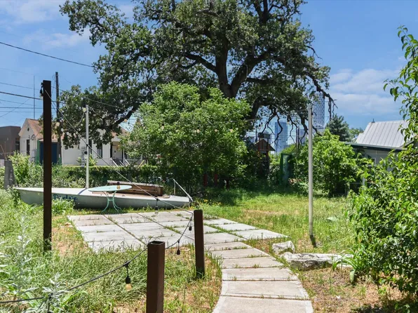 Rosewood Ave, Austin, TX 78702