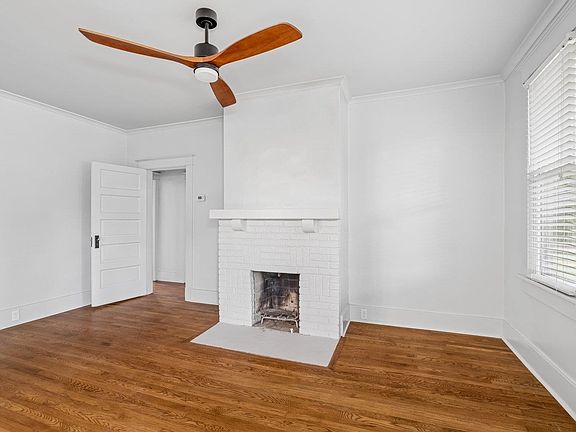 5th image of 2095 Washington Ave