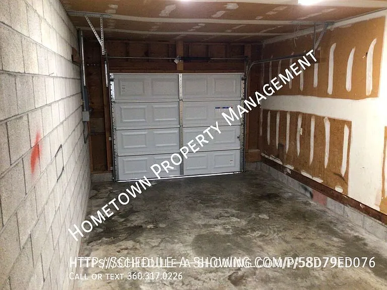 1356 Park Ave E #1 — Photo 16