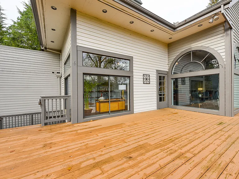 Oswego Pointe — Photo 37