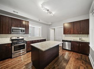 2047 N Kimball Ave, Chicago, IL 60647