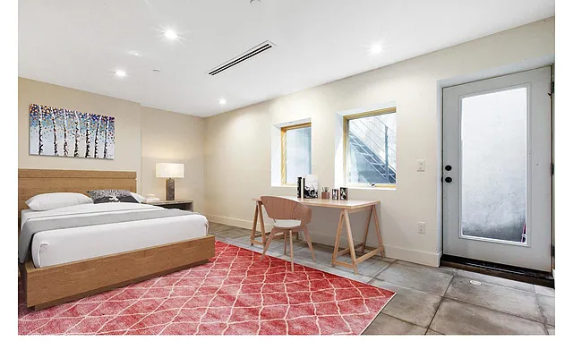 Rented by Corcoran | media 16