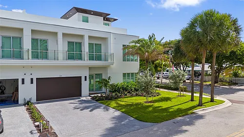 221 Shore Ct #221 Photo 1