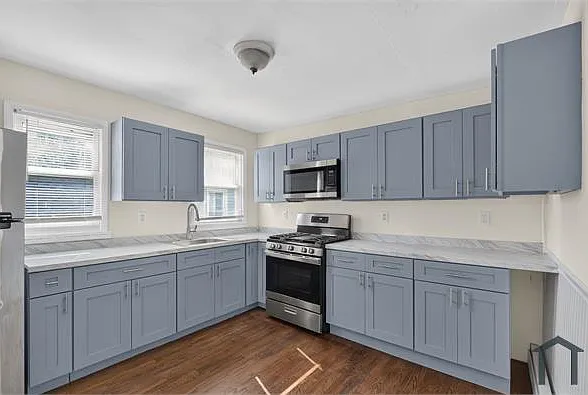 40 Vine St #44 — Photo 2