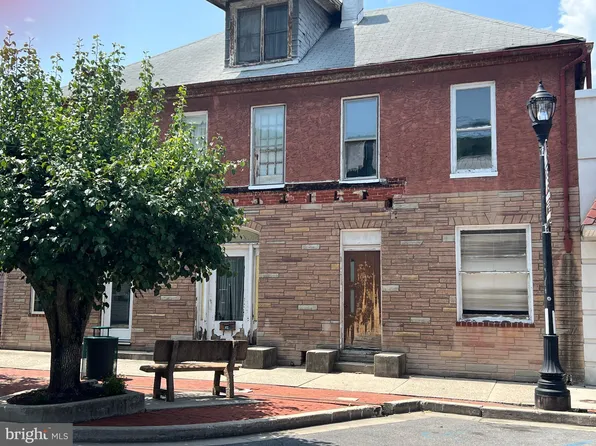 39 N Main St, Keyser, WV 26726
