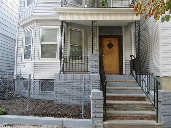 3rd image of 527 20th St