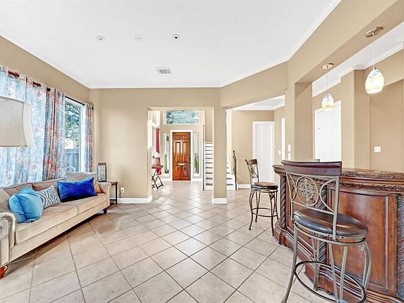 5th image of 325 Harborside Cir