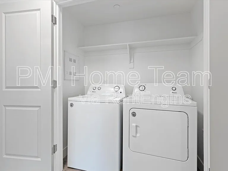 3378 Washington Blvd #101 — Photo 6