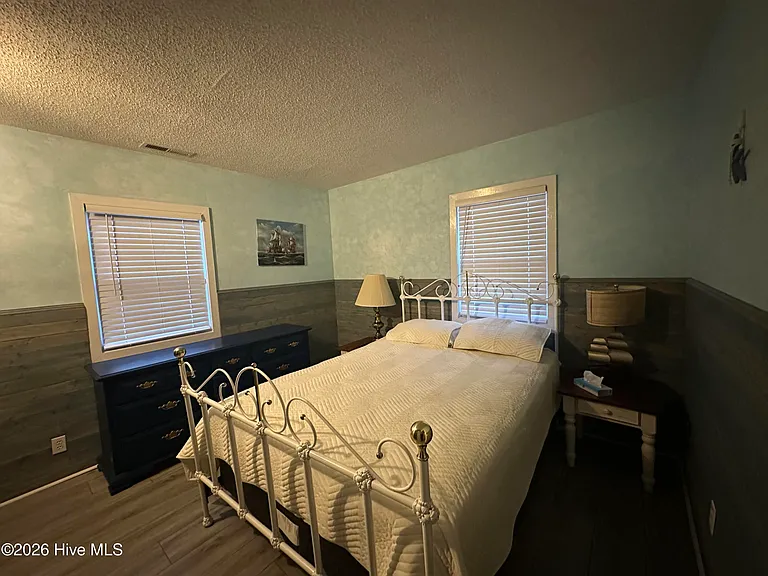 302 N Shores Rd — Photo 17