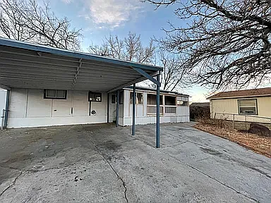 Building Photo - 9221 Clay St