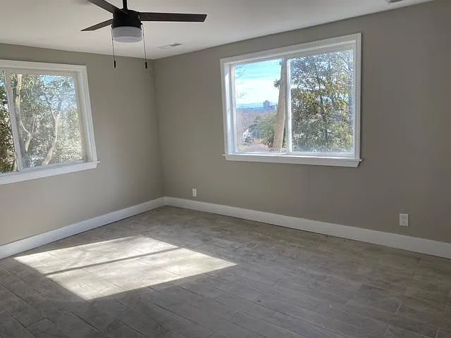 3 bed, 2000 sqft, $2,000 — Photo 3