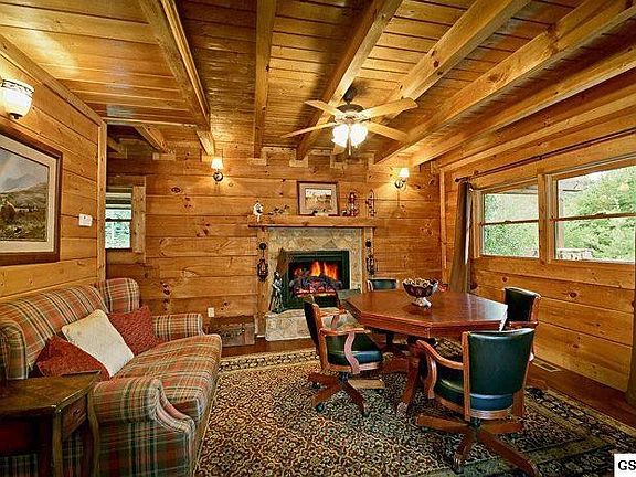 3rd image of 615 Rainbow Rd #4RAINBOWRIDGEFOURSEASON