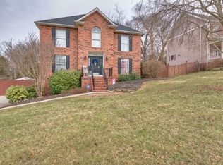 216 Fox Chase Dr, Kingsport, TN 37664