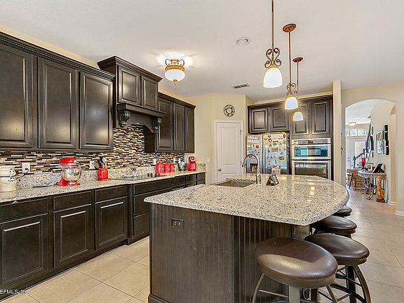 2nd image of 3571 Crescent Point Ct