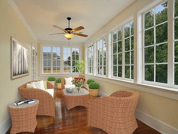 4th image of 2450 Burgundy St
