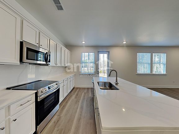 5th image of 1548 Aquamarine Dr