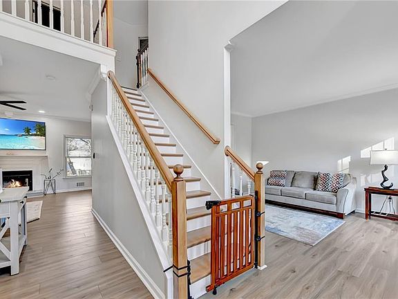 3rd image of 2886 Springrock Way