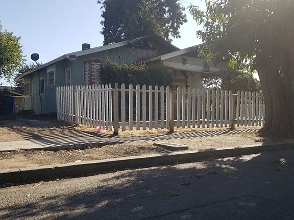 3rd image of 1404 E Thomas Ave