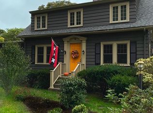 7 Noble Ave, Barrington, RI 02806