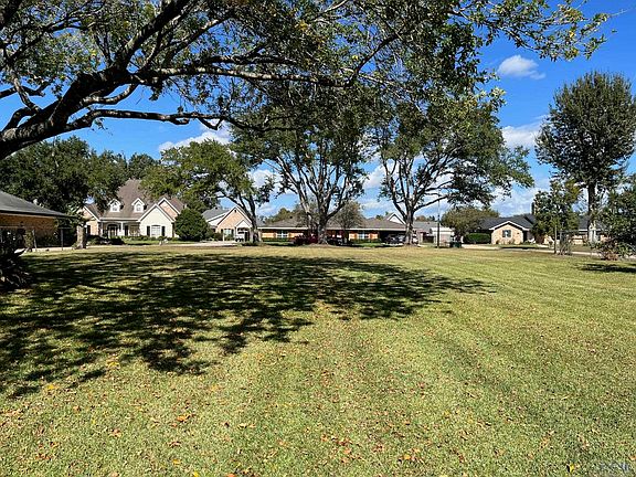 5th image of 504 Amarillo Dr