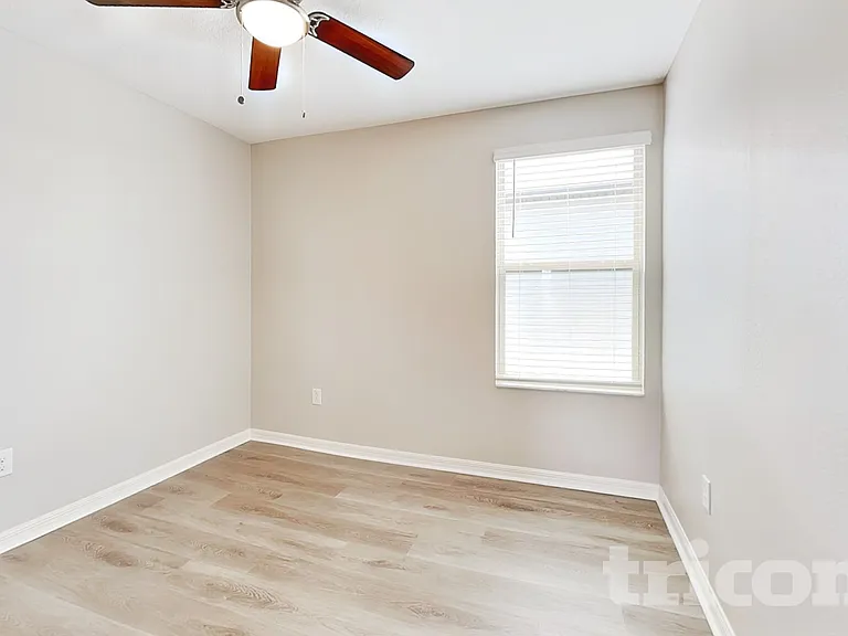 4906 White Chicory Dr — Photo 11