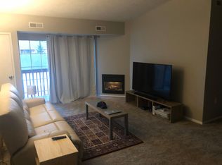 10391 Glenway Dr APT 101, Twinsburg, OH 44087