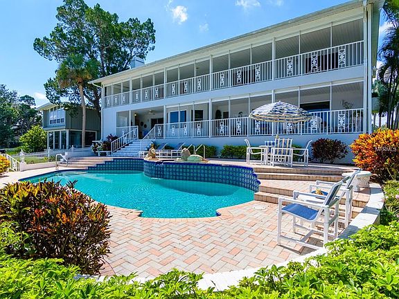 2nd image of 913 Bayshore Dr