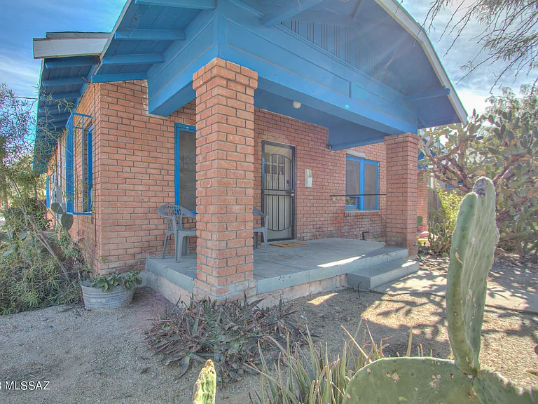 926 N 3rd Ave — Photo 7