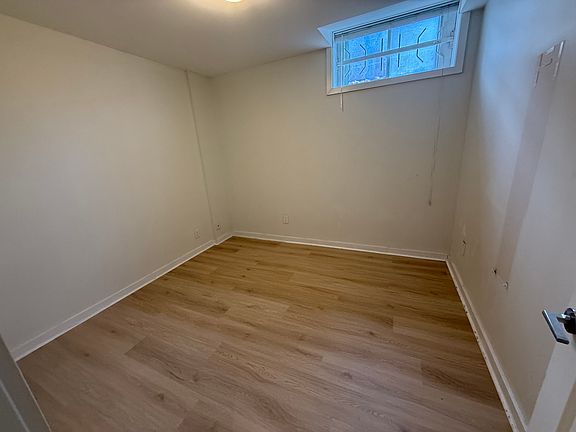 2nd image of 136 Holland Ave
