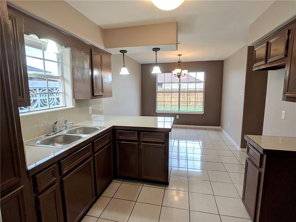 1st image of 217 Ebano Dr