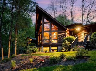 616 Thayer Rd, Fairport, NY 14450