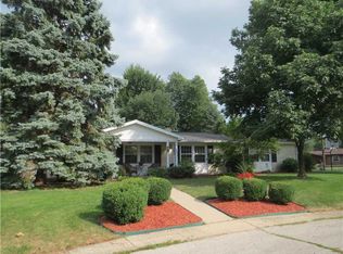 606 Winthrop Dr, Crawfordsville, IN