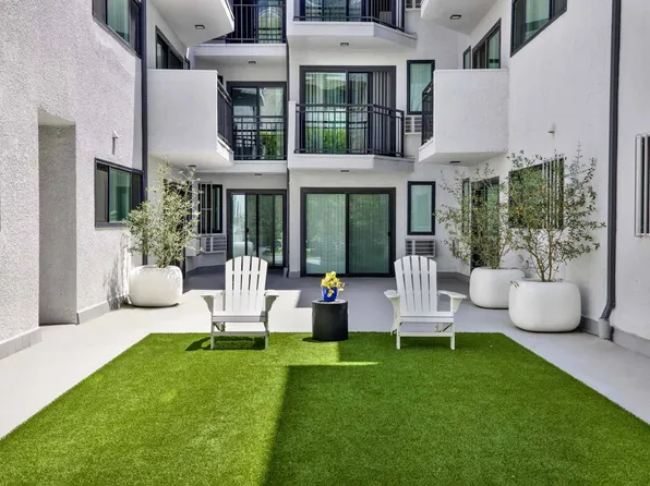 Westwood Riviera Apartments