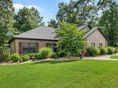 62 Dickenshire Dr, Bella Vista, AR, 72714