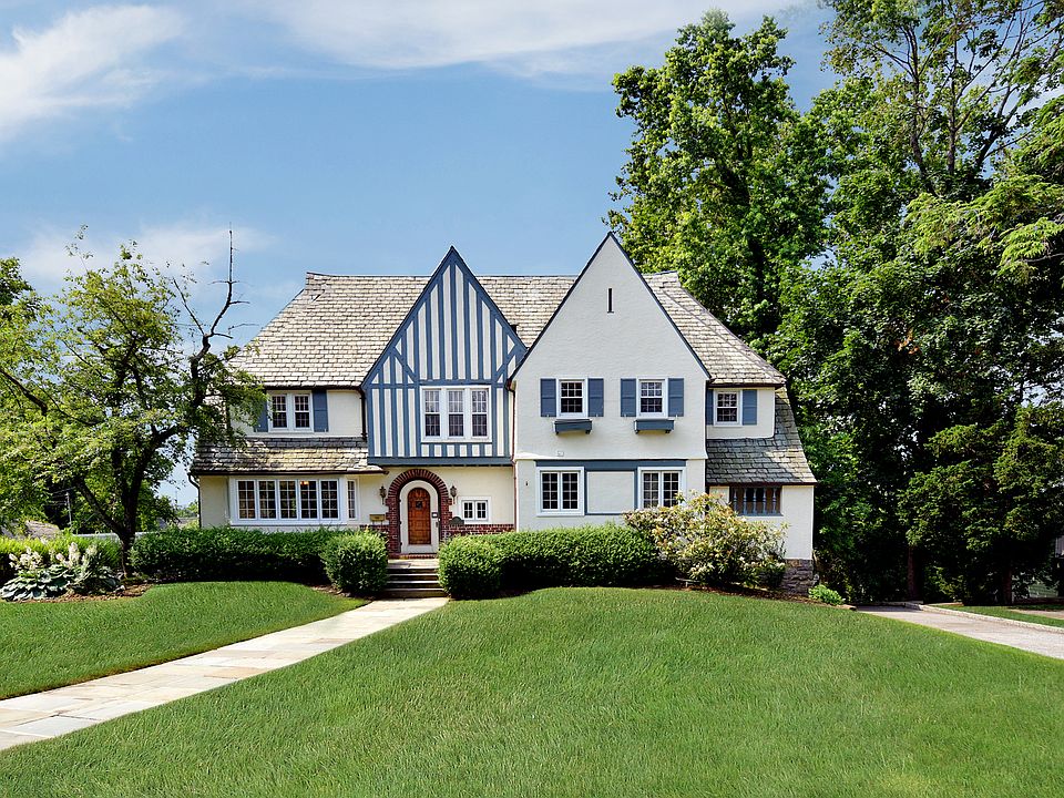 1st image of 15 Cortlandt Ave