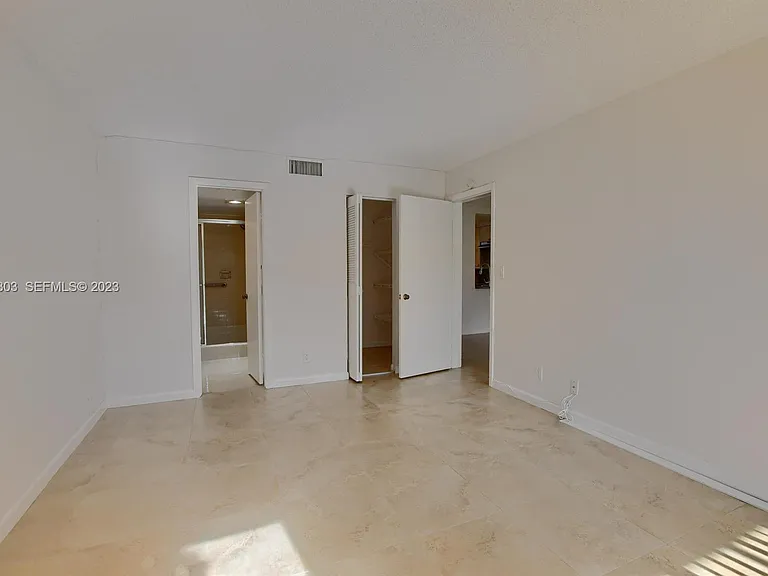1232 S Military Trl #1914 — Photo 6
