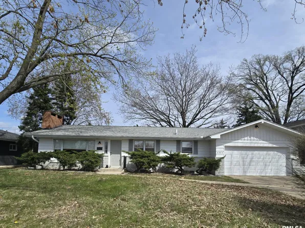 6404 N Imperial Dr, Peoria, IL 61614
