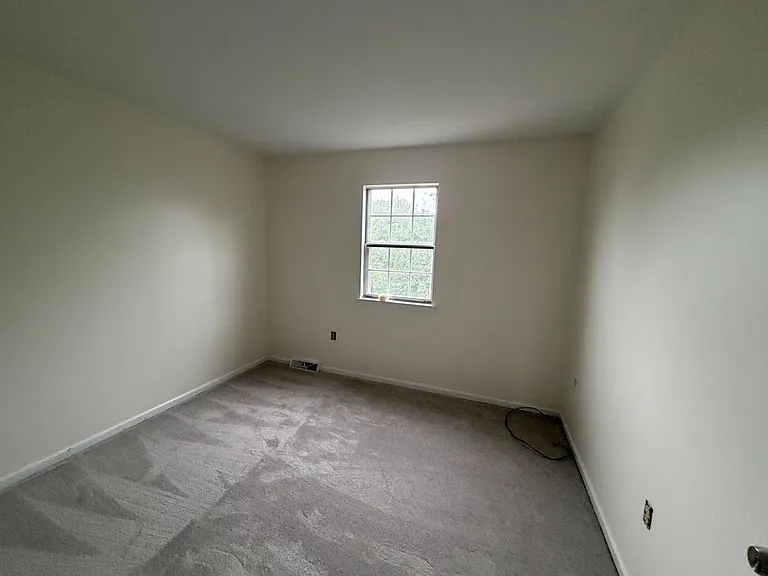 2012 Hale Ct — Photo 14