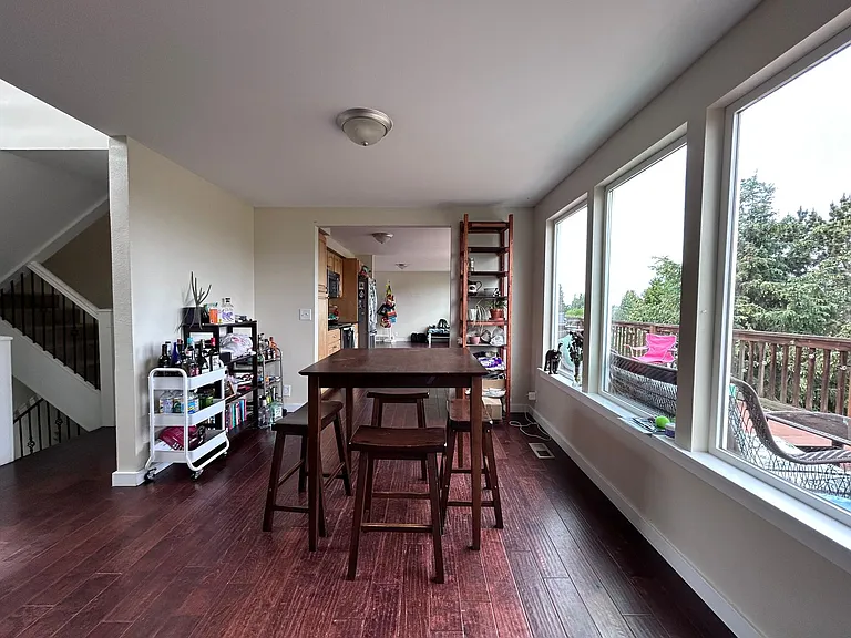 213 Bayside Rd — Photo 9
