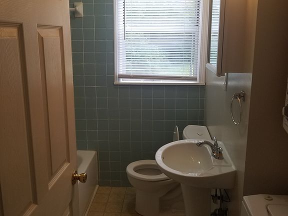4th image of 1707 Luton St