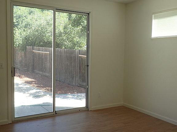 5th image of 8974 Rocky Creek Ct