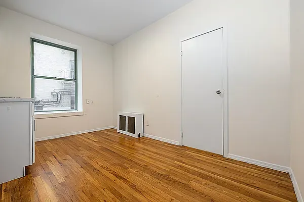 Rented by REAL New York | media 19